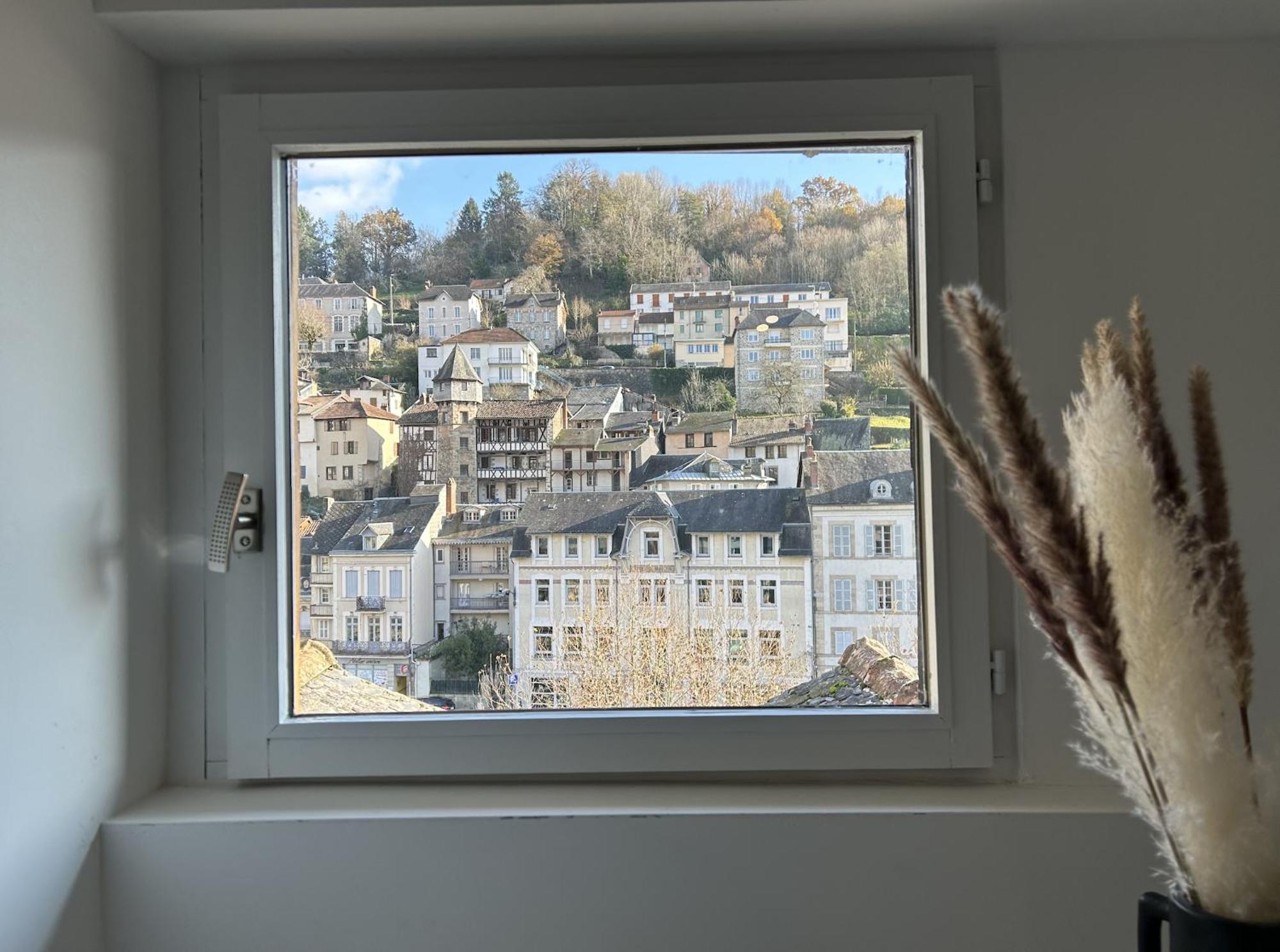 Appartement Design & Calme - Au Centre De Tulle! Buitenkant foto